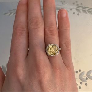 Halo yellow stone ring